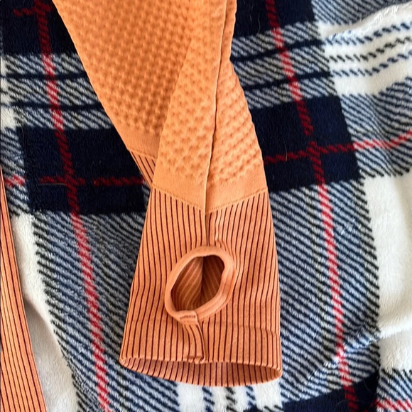 Vibrant Orange Leggings And Jacket Cropped With Thumb Holes NWT - Picture 3 of 10